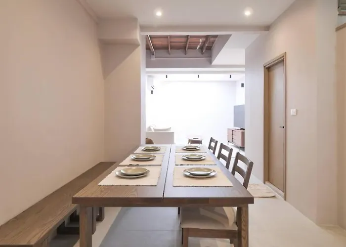 Mali Townhome Near Bts Asok & Terminal 21