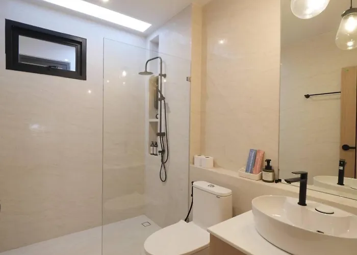 Mali Townhome Near Bts Asok & Terminal 21 別荘