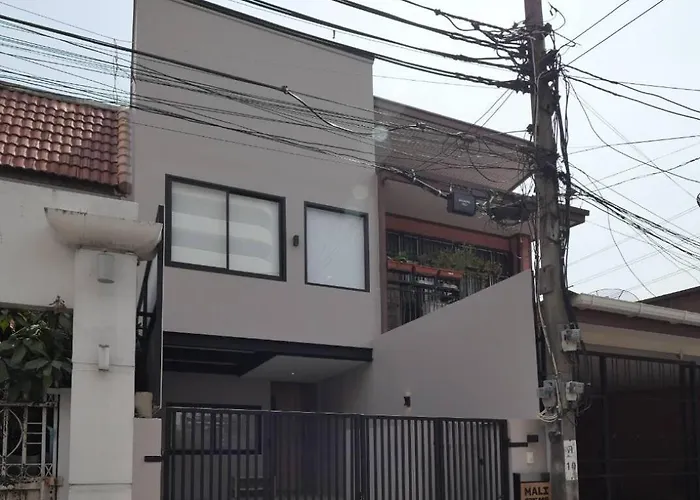 Mali Townhome Near Bts Asok & Terminal 21